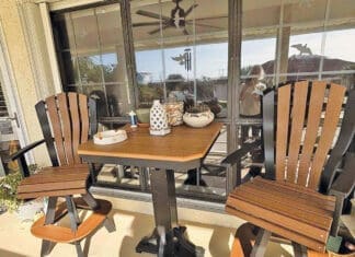 B And E Outdoor Furniture Table And Chairs