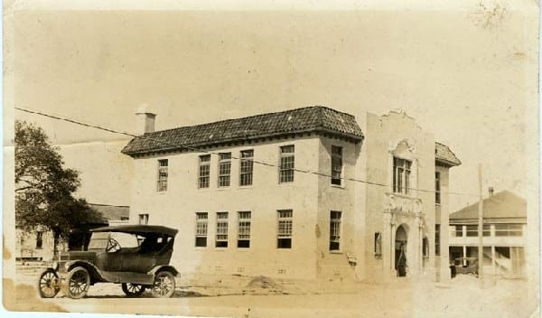 Center For The Arts 19 E 4th St History