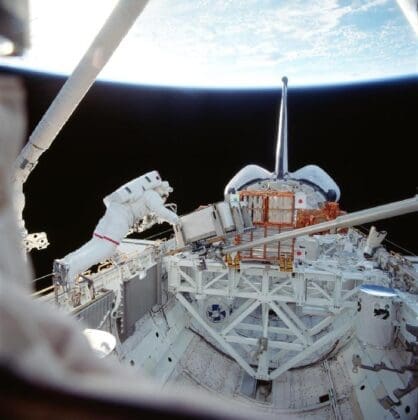 Astronaut Winston Scott Sts087 718 073~medium
